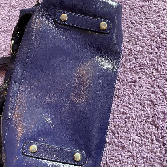 Coach purse with detachable strap - Picture 4 of 8